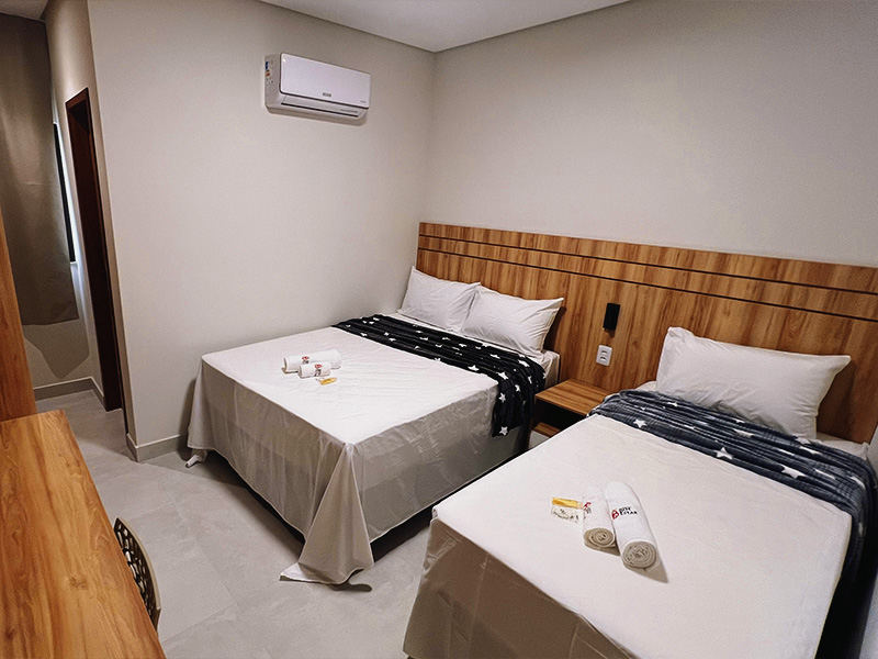 Quarto Triplo Casal